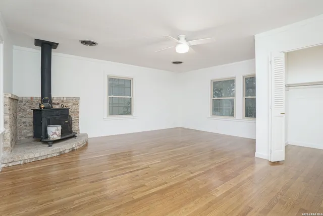 $4,250 | 126 Stanford Drive, San Antonio, TX 78212