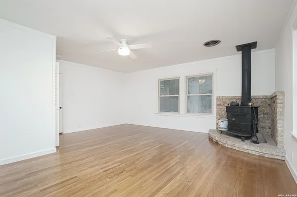 $4,250 | 126 Stanford Drive, San Antonio, TX 78212