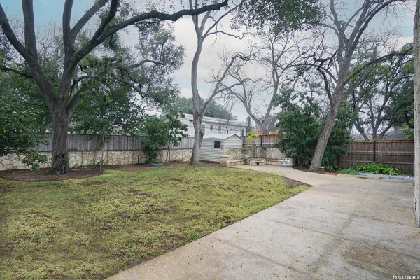 $4,250 | 126 Stanford Drive, San Antonio, TX 78212