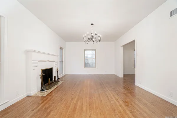 $4,250 | 126 Stanford Drive, San Antonio, TX 78212