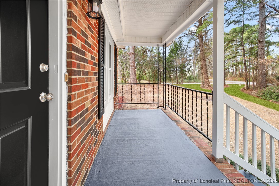 635 Hall Road Roseboro, NC 28382 - Photo 2 of 28 Gallery Image 2
