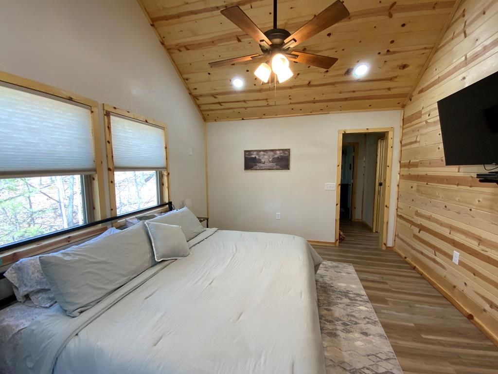 28 Copper Fox Corner Murphy, NC 28906 - Photo 31 of 36