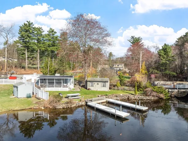 $199,900 | 895 Flat Hill Road, Lunenburg, MA 01462