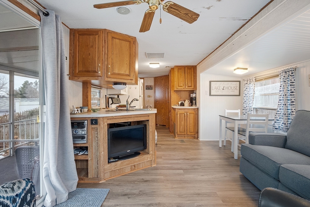 895 Flat Hill Road Lunenburg, MA 01462 - Photo 17 of 28
