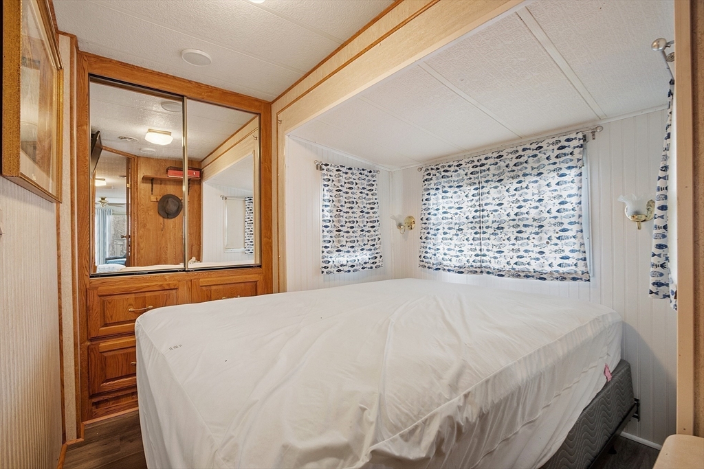 895 Flat Hill Road Lunenburg, MA 01462 - Photo 24 of 38