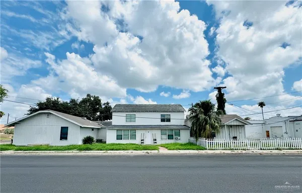 $265,000 | 220 5th Street, Weslaco, TX 78596