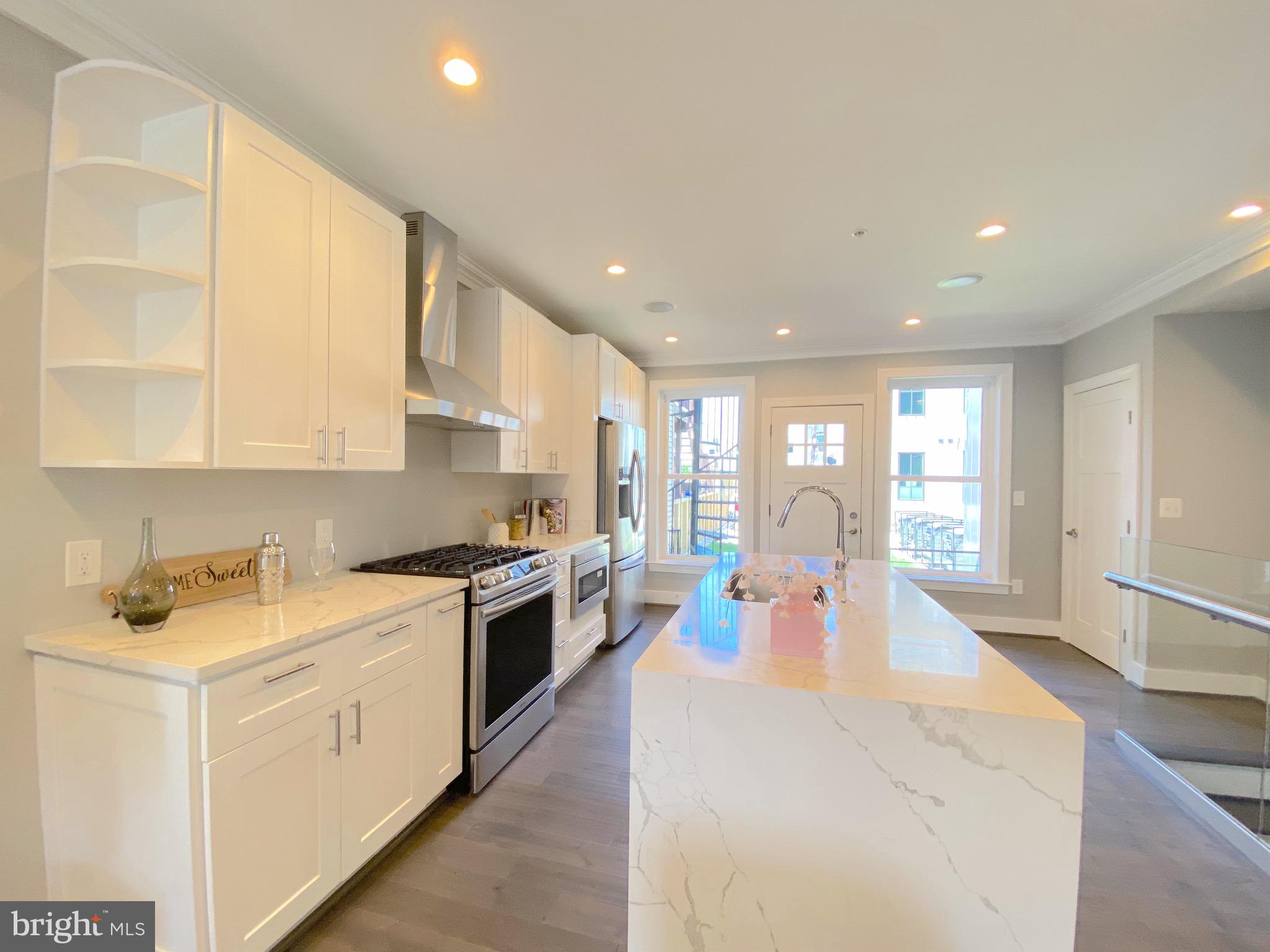 635 Park Road Northwest, Unit 1 Washington, DC 20010 - Photo 11 of 25 Gallery Image 11