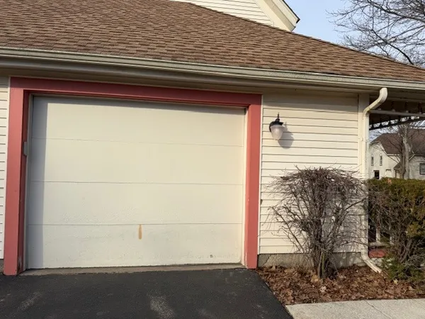 $229,900 | 745 Regina Court, Woodstock, IL 60098