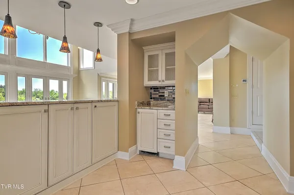 $1,199,999 | 541 Plantation Drive, Richlands, VA 24641