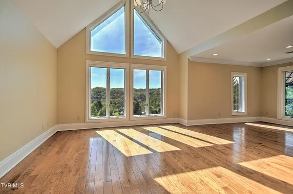 $1,199,999 | 541 Plantation Drive, Richlands, VA 24641