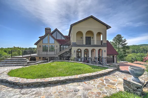 $1,199,999 | 541 Plantation Drive, Richlands, VA 24641