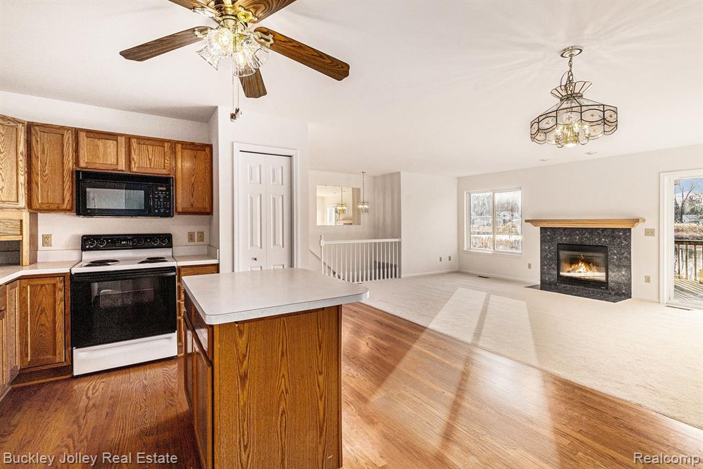 1160 Spencer Road Brighton, MI 48116 - Photo 5 of 24
