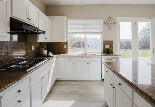 $2,098,888 | 25657 Crestfield Drive, Castro Valley, CA 94552