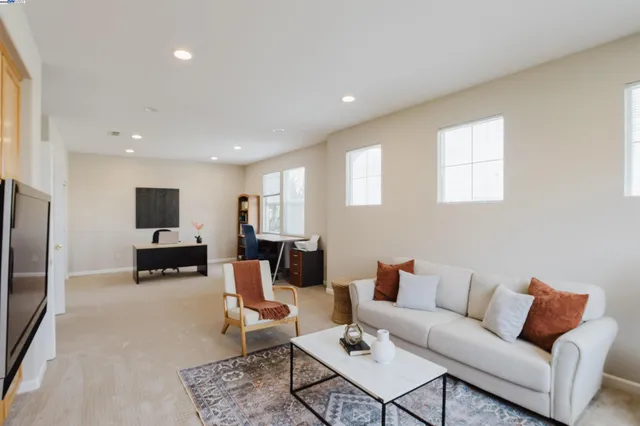 $2,098,888 | 25657 Crestfield Drive, Castro Valley, CA 94552