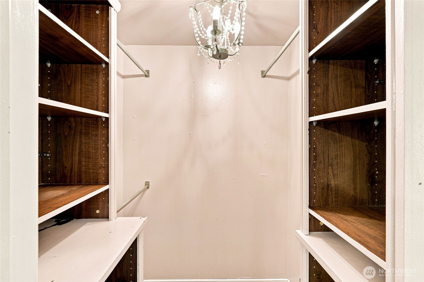 12404 East Gibson Road, Unit L306 Everett, WA 98204 - Photo 17 of 37 Gallery Image 17