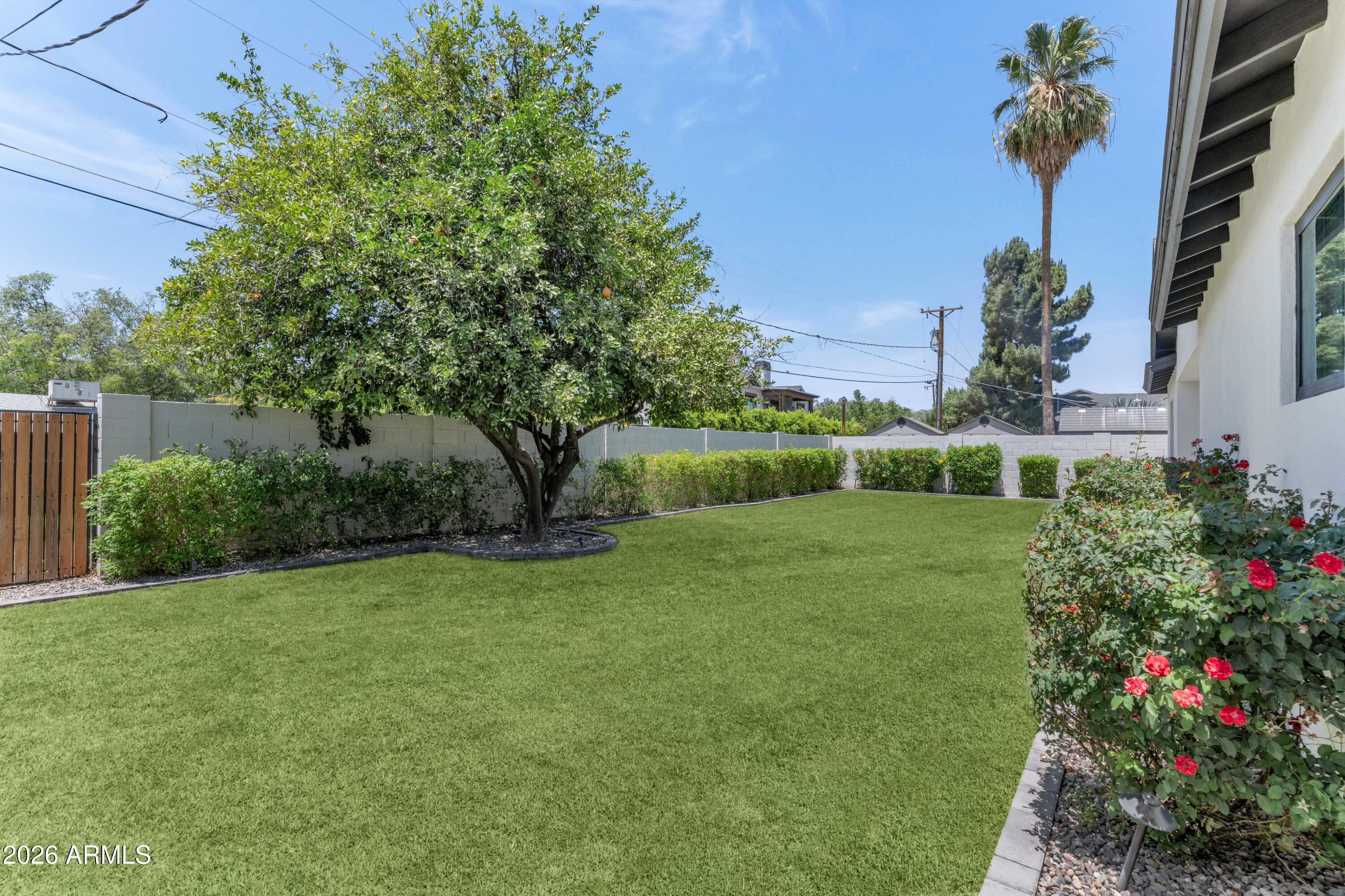 4518 North 39th Street Phoenix, AZ 85018 - Photo 30 of 30 002-001-TOD2443-4200x2800