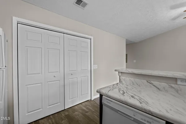 $1,250 | 6748 Willowbrook Drive, Fayetteville, NC 28314