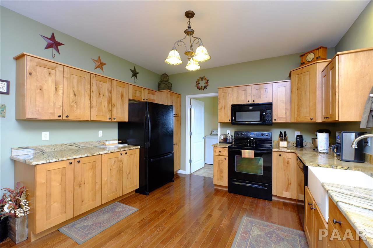 6502 North Wiley Road Elmwood, IL 61529 - Photo 13 of 36 Gallery Image 13