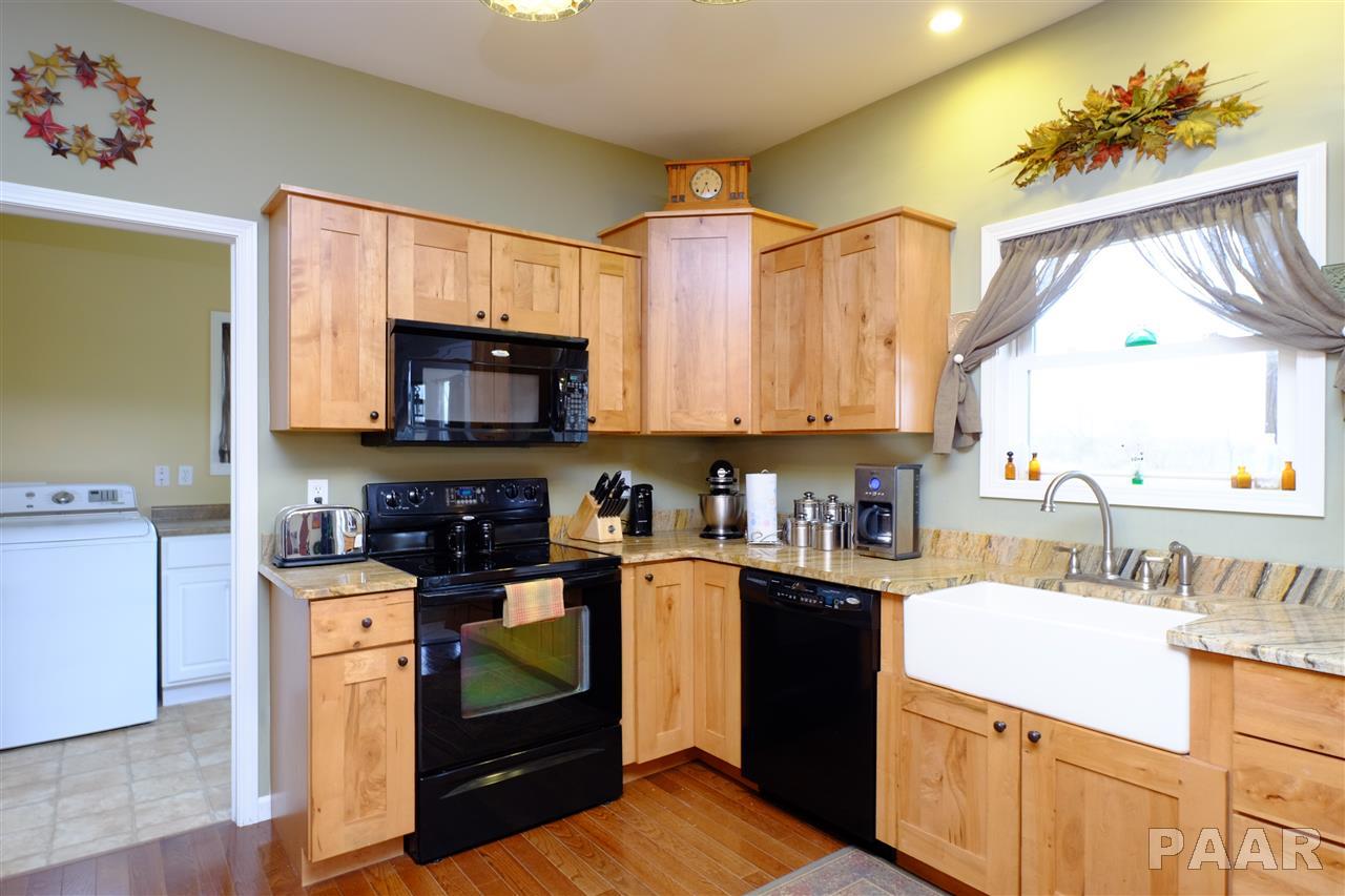 6502 North Wiley Road Elmwood, IL 61529 - Photo 14 of 36 Gallery Image 14