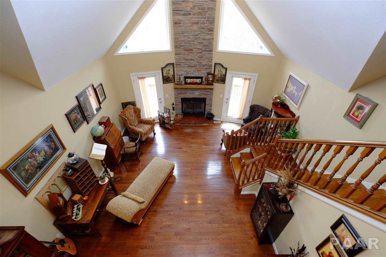 6502 North Wiley Road Elmwood, IL 61529 - Photo 7 of 36 Gallery Image 7