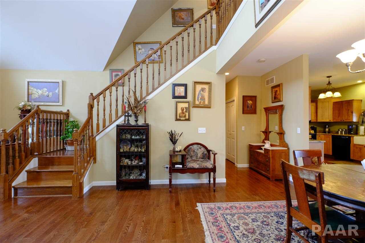6502 North Wiley Road Elmwood, IL 61529 - Photo 10 of 36 Gallery Image 10