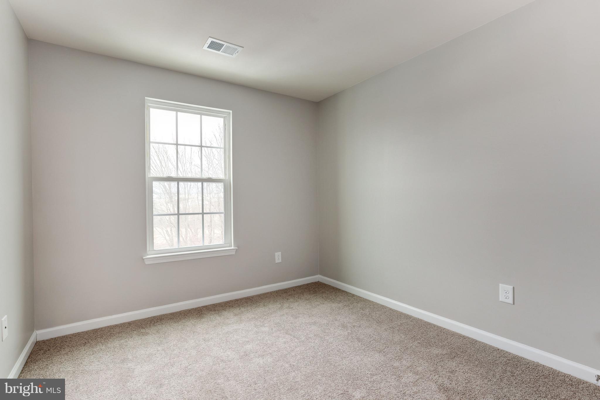 2032 Spring Run Circle Frederick, MD 21702 - Photo 11 of 23 Bedroom