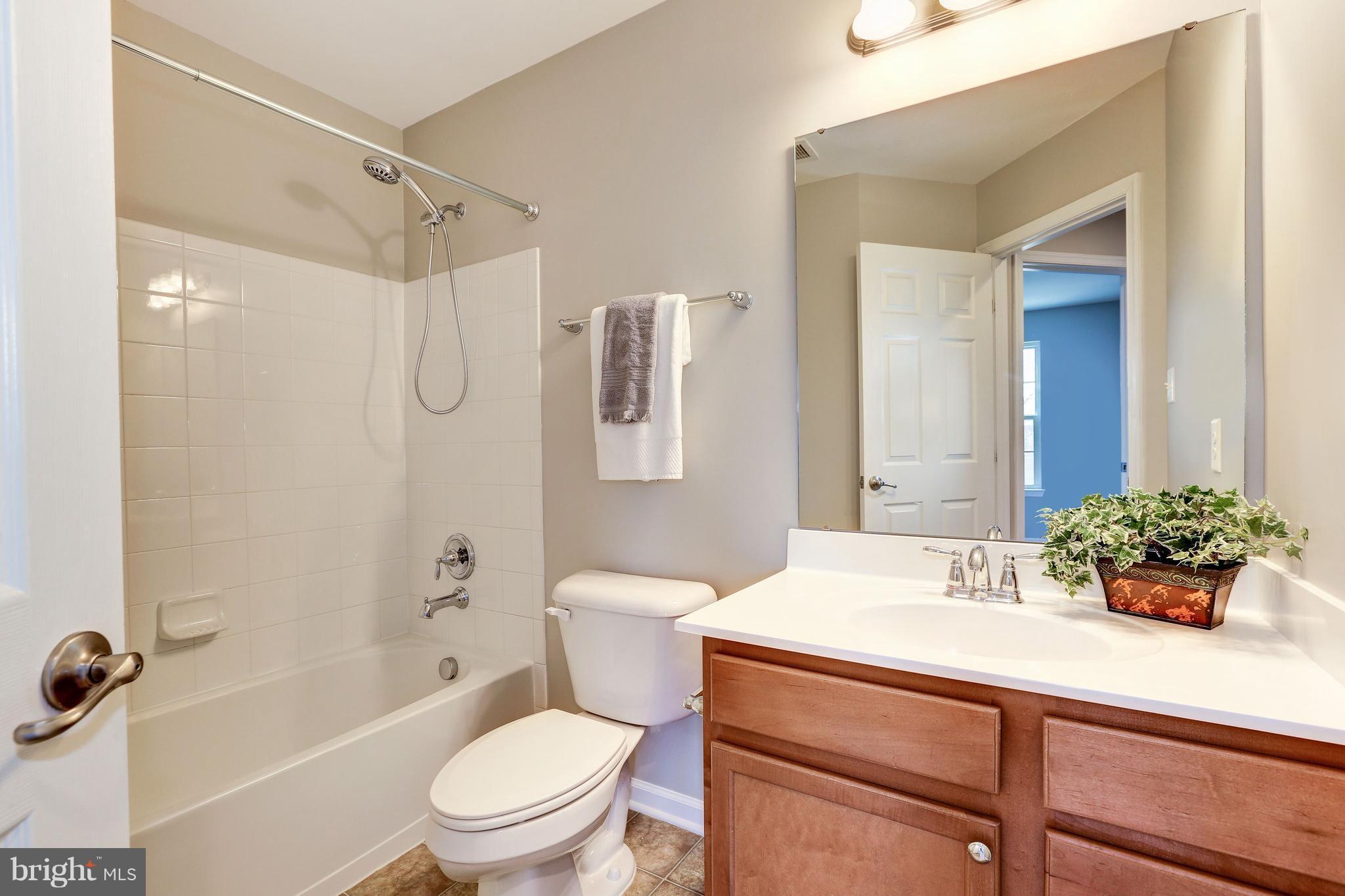 2032 Spring Run Circle Frederick, MD 21702 - Photo 13 of 23 Bath