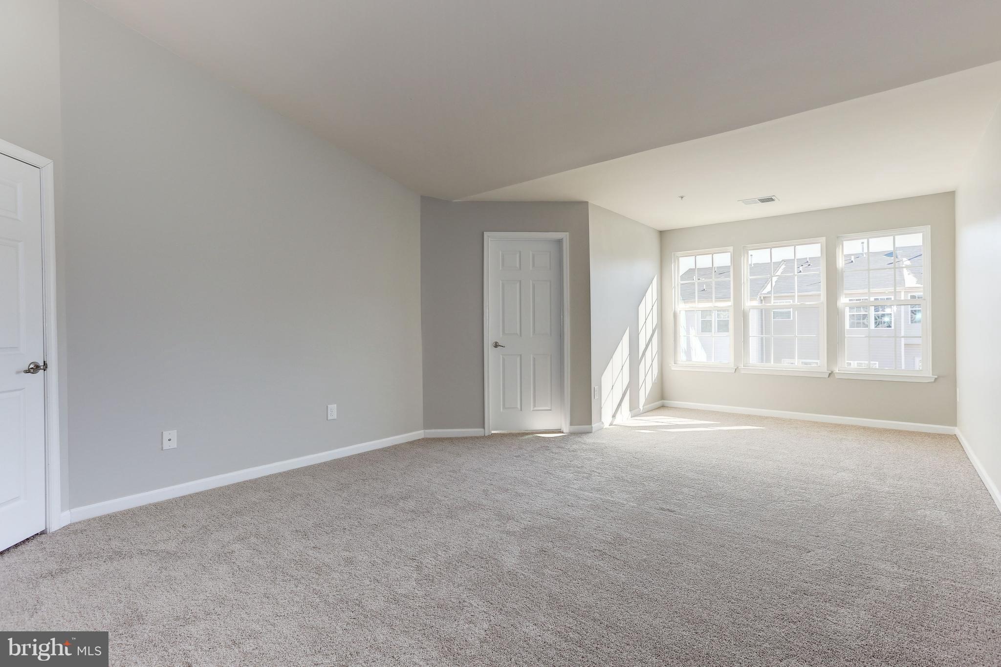 2032 Spring Run Circle Frederick, MD 21702 - Photo 14 of 23 Bedroom (Master)