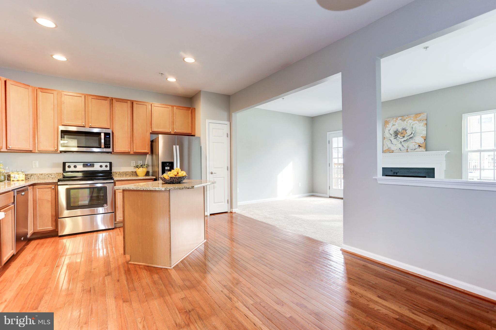 2032 Spring Run Circle Frederick, MD 21702 - Photo 4 of 23 Kitchen