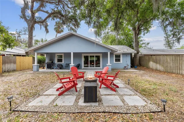 a house view with a outdoor space