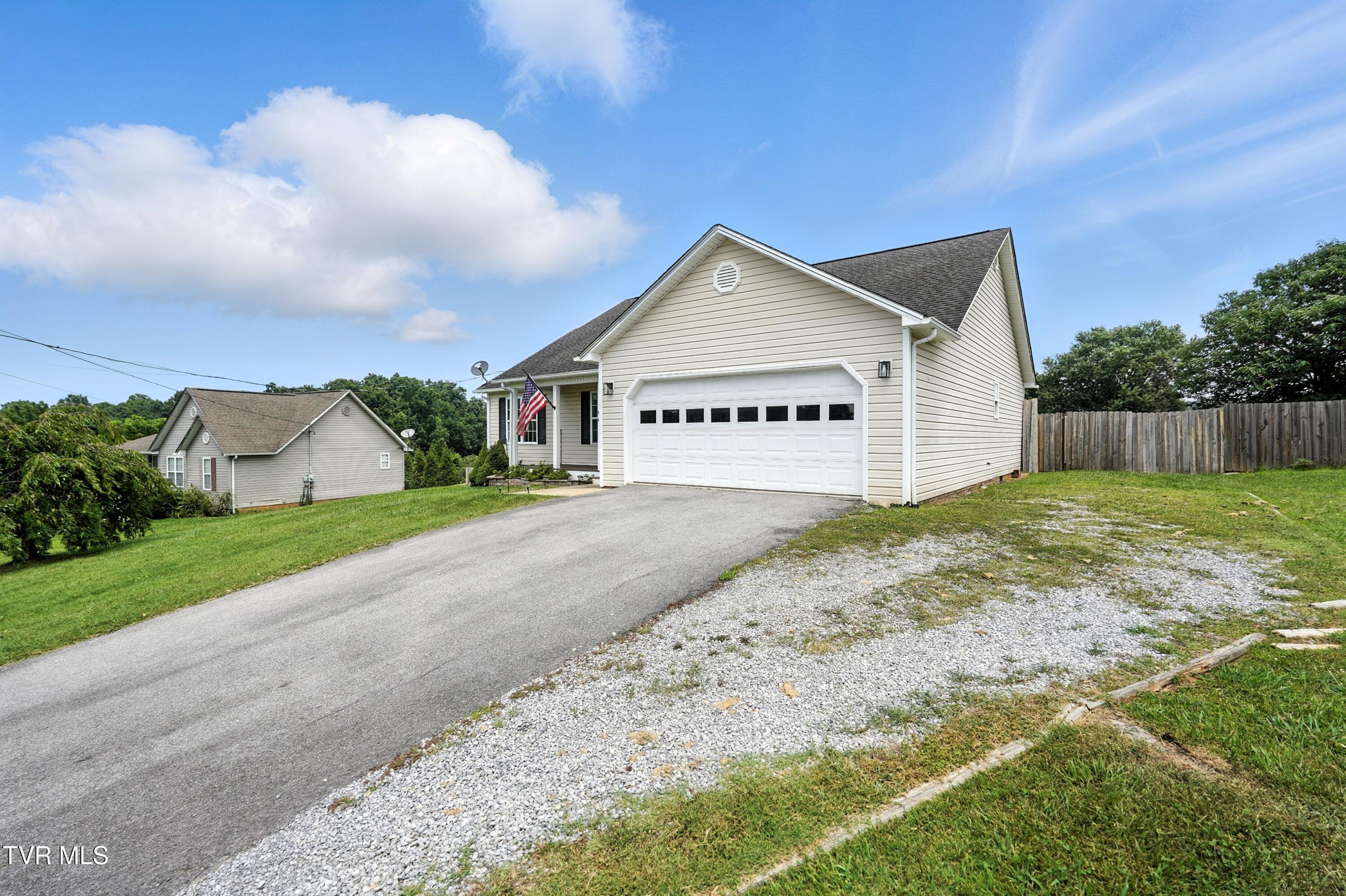 199 Douglas Chapel Road Jonesborough, TN 37659 - Photo 4 of 44 DSC02017