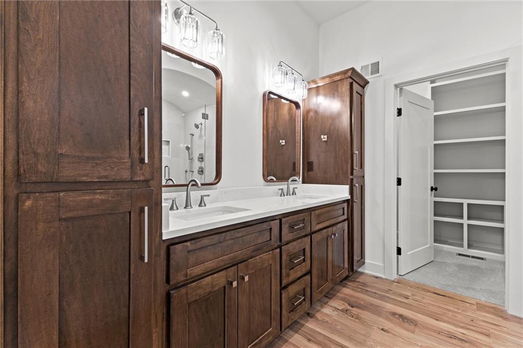 17891 158th Street Basehor, KS 66007 - Photo 18 of 37