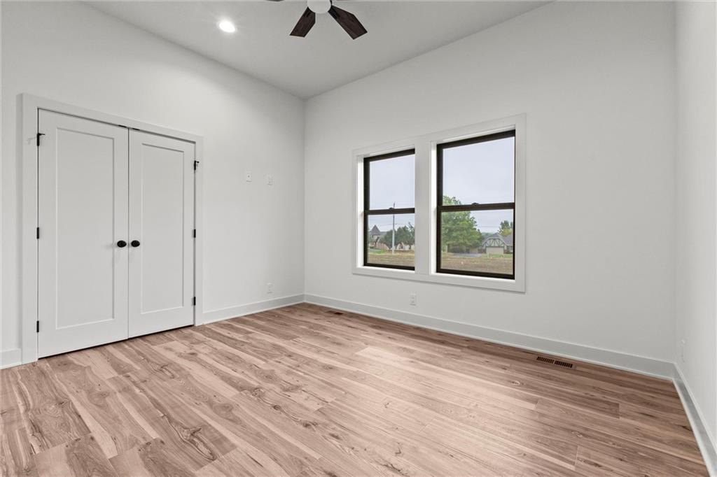 17891 158th Street Basehor, KS 66007 - Photo 21 of 37