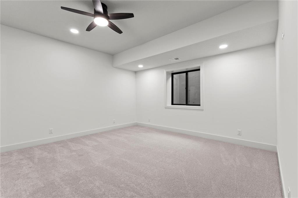 17891 158th Street Basehor, KS 66007 - Photo 23 of 37