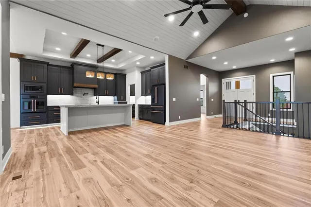 $1,299,000 | 17891 158th Street, Basehor, KS 66007