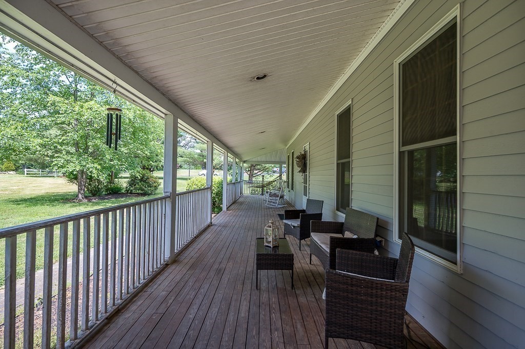 227 8 Lots Road Sutton, MA 01590 - Photo 23 of 42