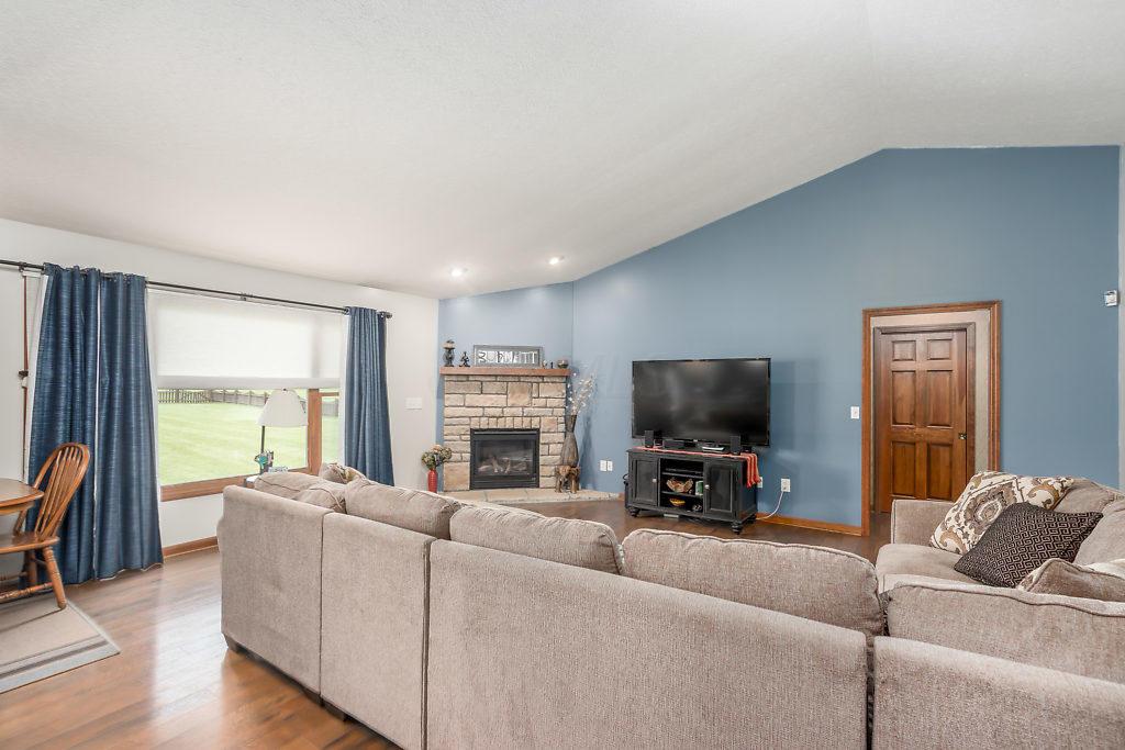 5776 Outville Road Southwest Pataskala, OH 43062 - Photo 4 of 29 Gallery Image 4