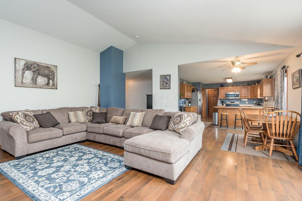 5776 Outville Road Southwest Pataskala, OH 43062 - Photo 7 of 29 Gallery Image 7