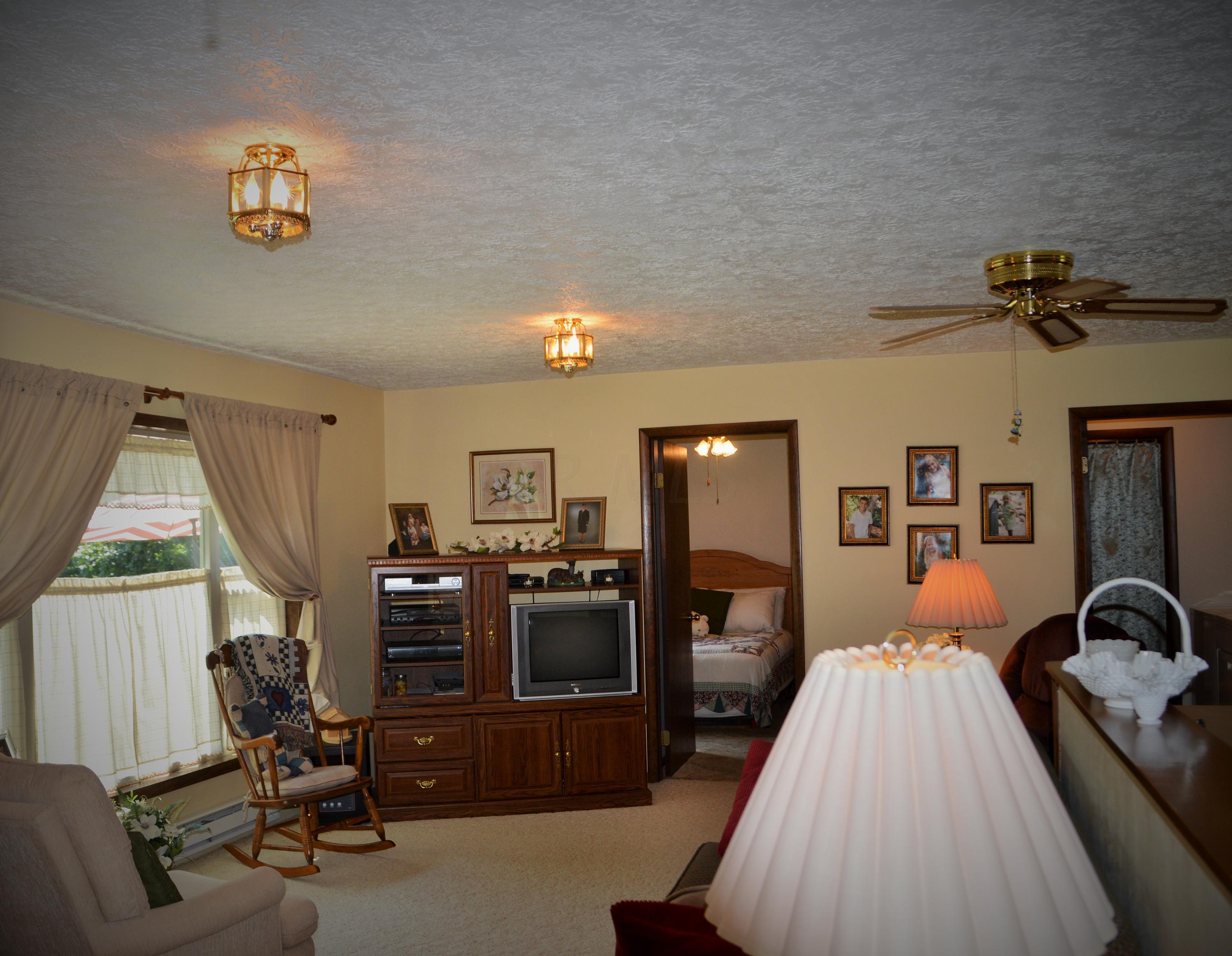 35600 Clay Bank Road Logan, OH 43138 - Photo 18 of 59