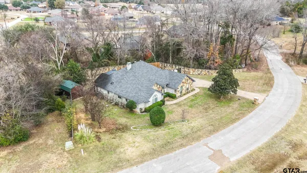 $396,000 | 15360 Wagon Wheel Circle, Chandler, TX 75758