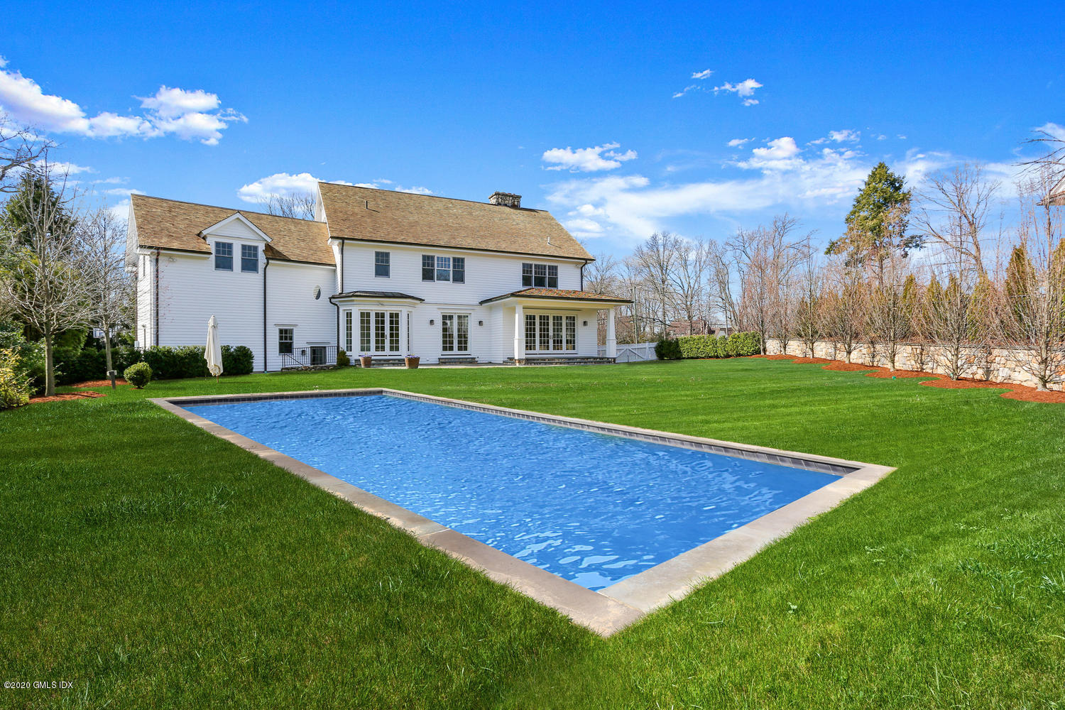 60 Club Road Riverside, CT 06878 - Photo 3 of 44 a view of big yard with a house in the background