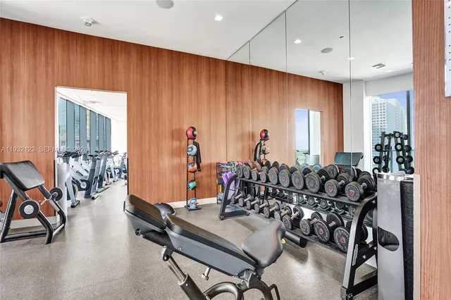 $8,000 | 1300 South Miami Avenue, Unit 2306, Miami, FL 33130