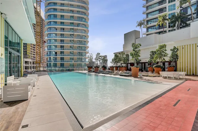 $8,000 | 1300 South Miami Avenue, Unit 2306, Miami, FL 33130