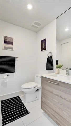 $8,000 | 1300 South Miami Avenue, Unit 2306, Miami, FL 33130