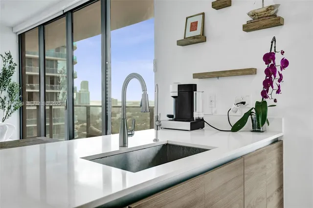 $8,500 | 1300 South Miami Avenue, Unit 2306, Miami, FL 33130