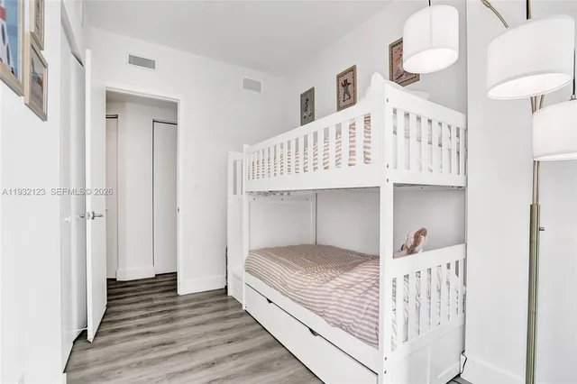 $8,000 | 1300 South Miami Avenue, Unit 2306, Miami, FL 33130