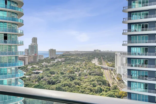 $8,000 | 1300 South Miami Avenue, Unit 2306, Miami, FL 33130