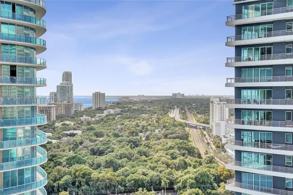 $7,800 | 1300 South Miami Avenue, Unit 2306, Miami, FL 33130