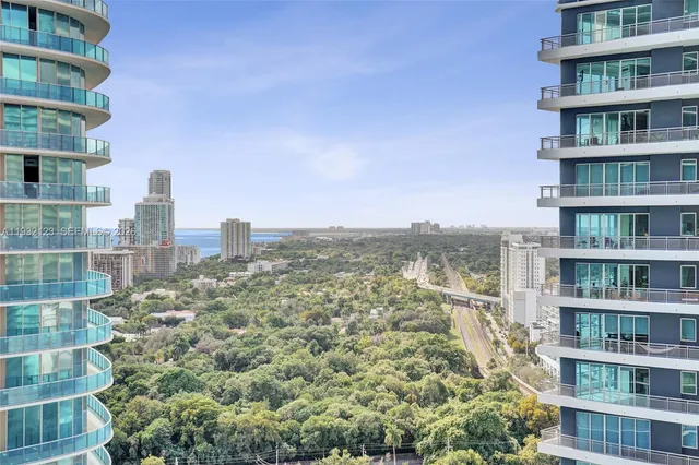 $8,000 | 1300 South Miami Avenue, Unit 2306, Miami, FL 33130