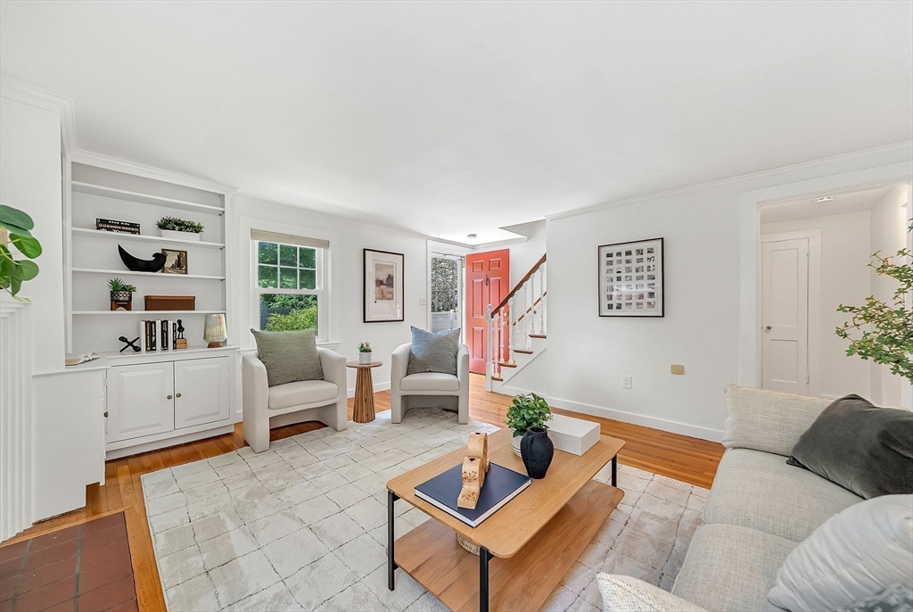 9 Stonebridge Road Wayland, MA 01778 - Photo 4 of 31